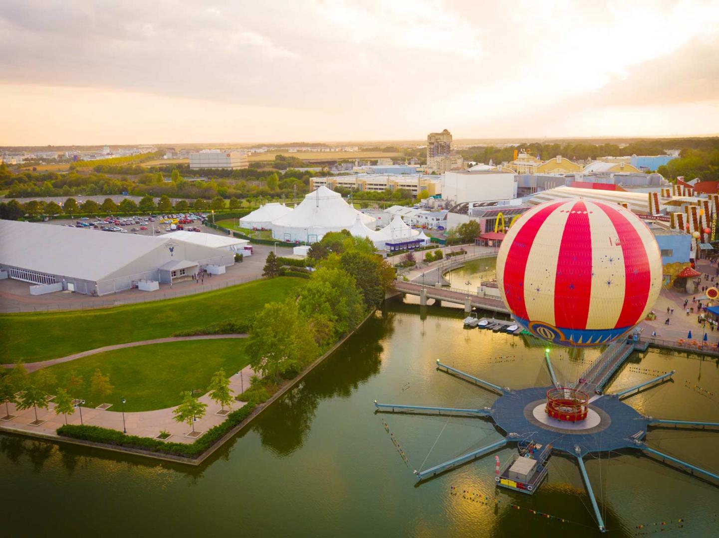 Disney Village® Disney GeoStar